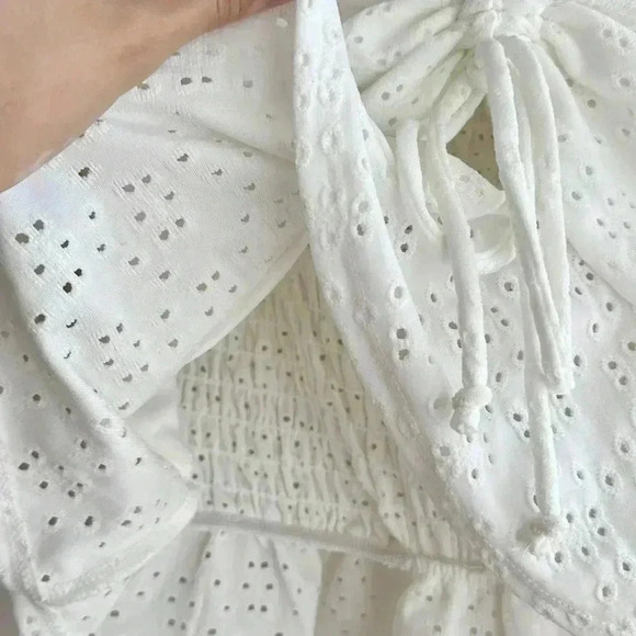 Urban Romantics Eyelet Lace Peplum Crop Top, Size Medium - Picture 10 of 16